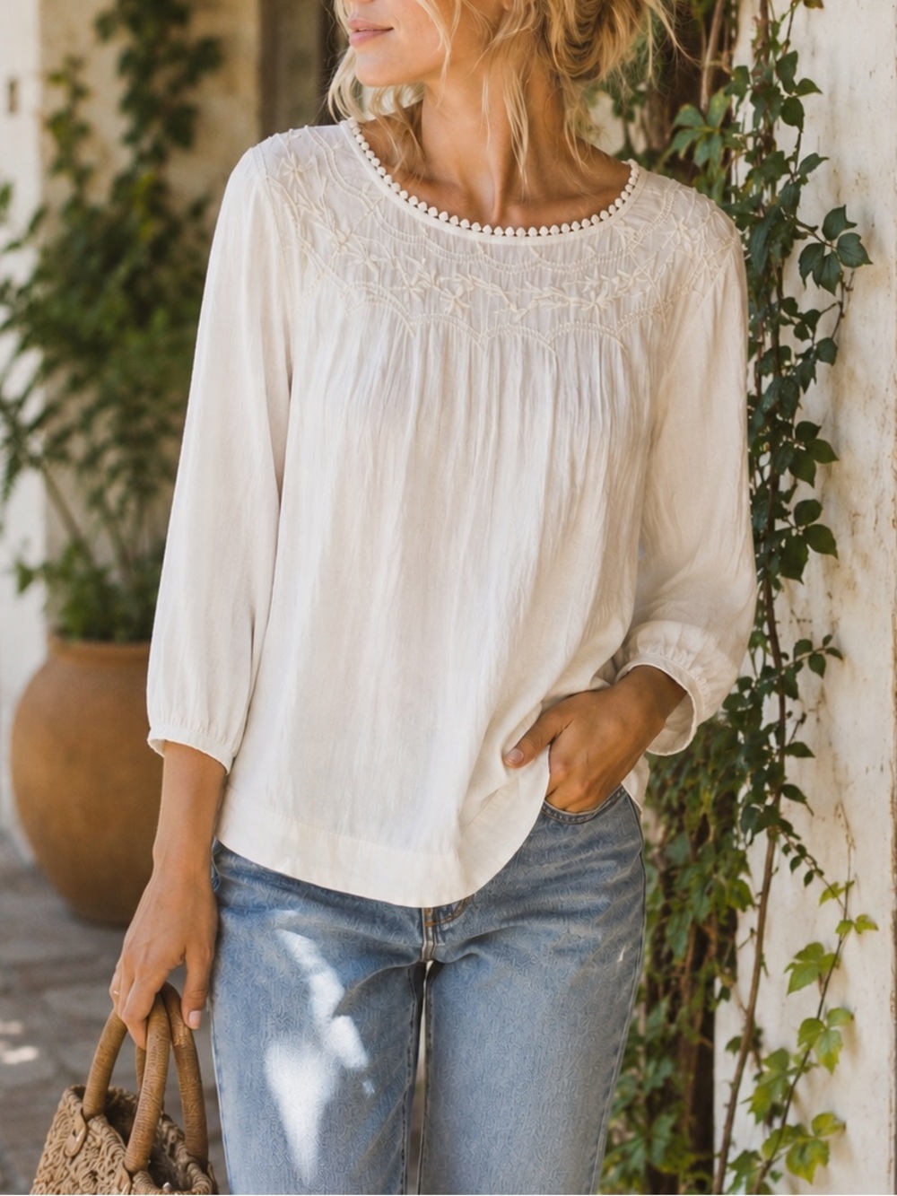 LOFT Off-white Ivory Embroidered Boho Blouse Cotton / Rayon Blend Size S